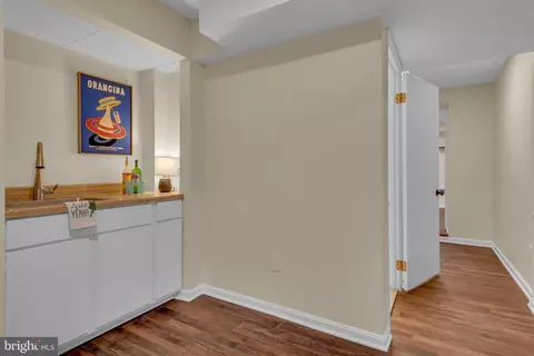 Entry Way - 1173 Parrish Pl, Arnold, MD 21012 photo 6 of 6