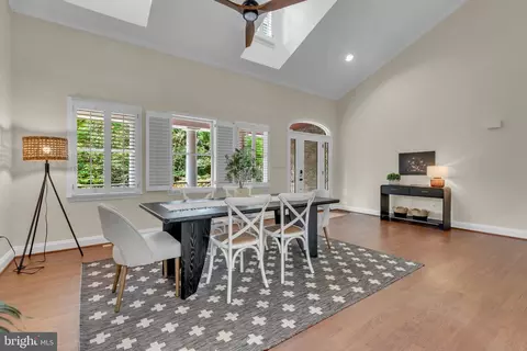 Dining - 1173 Parrish Pl, Arnold, MD 21012 photo 2 of 2