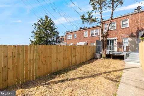 Exterior - 207 Riverview #207, Baltimore, MD 21225 photo 3 of 3