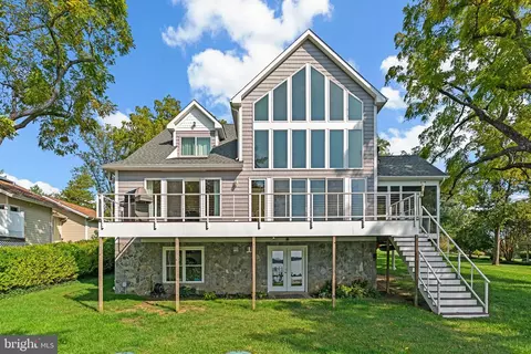 Exterior - 465 Edgewater Rd, Pasadena, MD 21122 photo 11 of 12