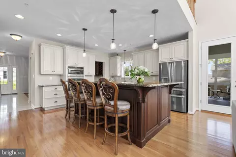 Kitchen - 465 Edgewater Rd, Pasadena, MD 21122 photo 4 of 6