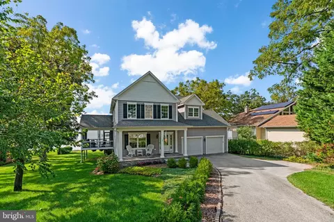 Exterior - 465 Edgewater Rd, Pasadena, MD 21122 photo 2 of 12