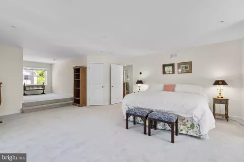 Bedroom - 465 Edgewater Rd, Pasadena, MD 21122 photo 6 of 8