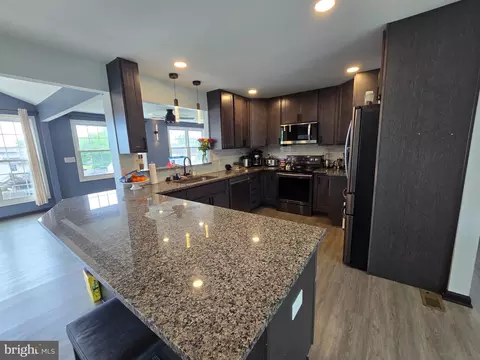 Kitchen - 7513 Saffron Ct, Hanover, MD 21076 photo 1 of 3