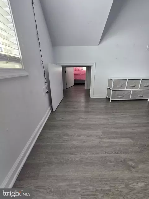 Entry Way - 7513 Saffron Ct, Hanover, MD 21076 photo 4 of 9
