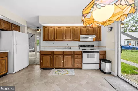 Kitchen - 306 Clifton Ave, Arnold, MD 21012 photo 2 of 4