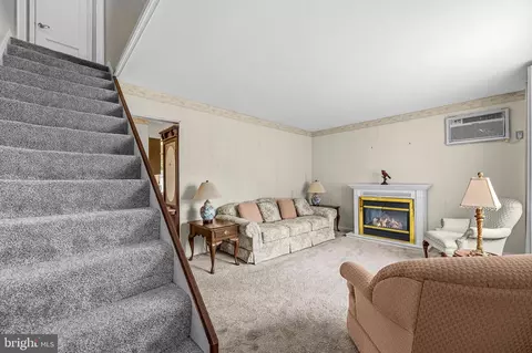 Entry Way - 306 Clifton Ave, Arnold, MD 21012 photo 1 of 2