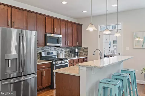 Kitchen - 116 Vanguard Ln, Annapolis, MD 21401 photo 2 of 9