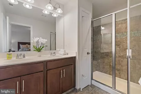 Bath - 116 Vanguard Ln, Annapolis, MD 21401 photo 1 of 3