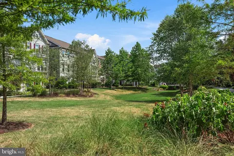 Exterior - 116 Vanguard Ln, Annapolis, MD 21401 photo 8 of 9