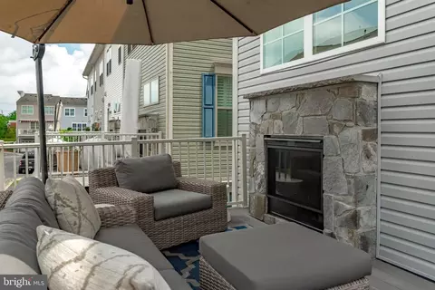 Exterior - 116 Vanguard Ln, Annapolis, MD 21401 photo 3 of 9