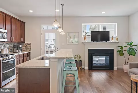 Kitchen - 116 Vanguard Ln, Annapolis, MD 21401 photo 1 of 9