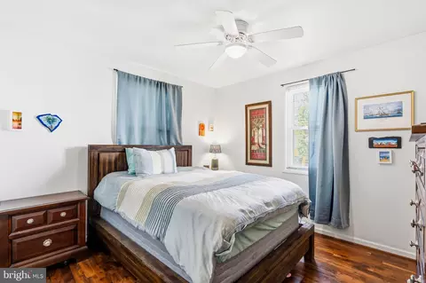 Bedroom - 1260 Hillside Rd, Pasadena, MD 21122 photo 1 of 7