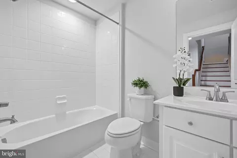 Bath - 7533 Pelham Way, Hanover, MD 21076 photo 5 of 6