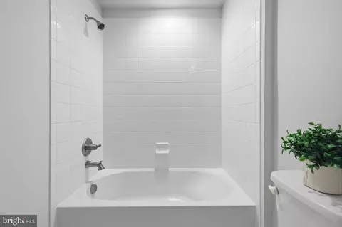 Bath - 7533 Pelham Way, Hanover, MD 21076 photo 6 of 6