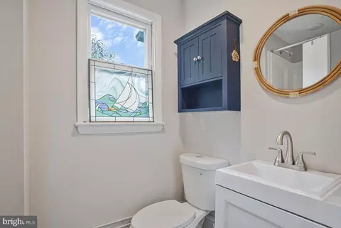 Bath - 1609 Bentley Rd, Edgewater, MD 21037 photo 2 of 3