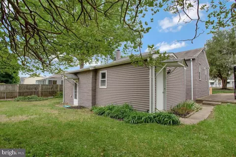 Exterior - 1609 Bentley Rd, Edgewater, MD 21037 photo 4 of 5