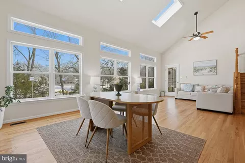 Dining - 4119 Waterview Dr, Edgewater, MD 21037 photo 1 of 2