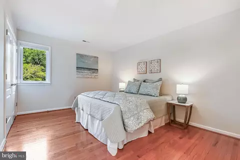Bedroom - 4119 Waterview Dr, Edgewater, MD 21037 photo 3 of 4
