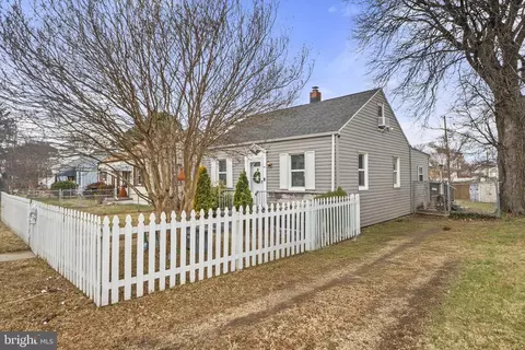 310 Townsend Ave, Brooklyn, MD 21225