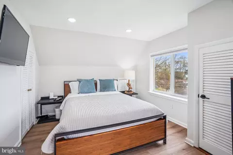Bedroom - 3904 Dogwood Trl, Edgewater, MD 21037 photo 1 of 2