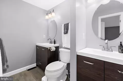 Bath - 1013 Cape Splitt Harbour, Pasadena, MD 21122 photo 5 of 5