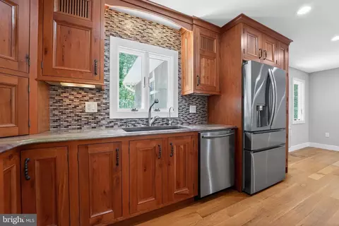 Kitchen - 1186 Bunker, Arnold, MD 21012 photo 2 of 3