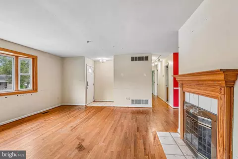 Living - 347 Marganza S, Laurel, MD 20724 photo 6 of 8