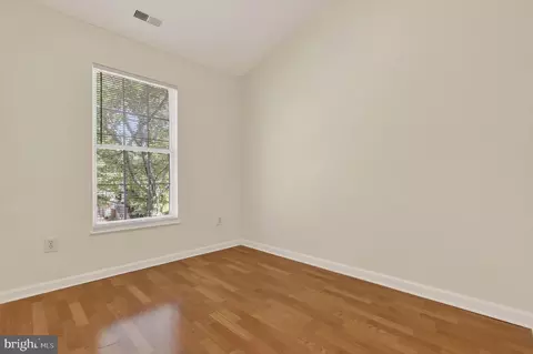 Bedroom - 8612 Fire Rock Rd, Laurel, MD 20724 photo 2 of 4