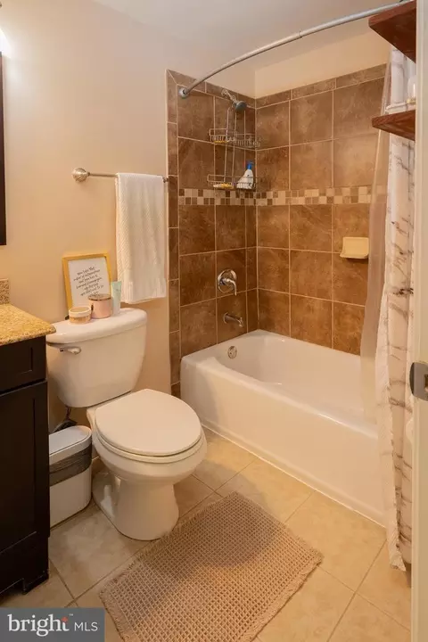 Bath - 1816 Cremen Rd, Pasadena, MD 21122 photo 2 of 6
