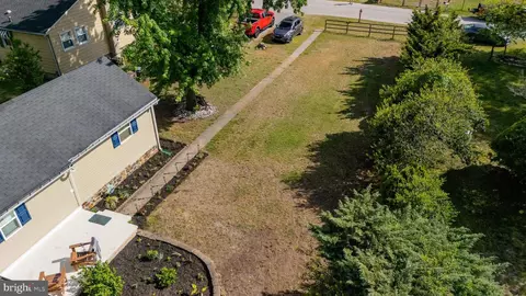 View/Area - 1816 Cremen Rd, Pasadena, MD 21122 photo 2 of 13