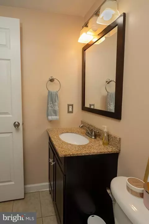 Bath - 1816 Cremen Rd, Pasadena, MD 21122 photo 3 of 6