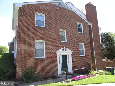 1165 Jeffrey Dr, Crofton, MD 21114 photo 2