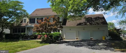 145 Edgewater Dr, Edgewater, MD 21037