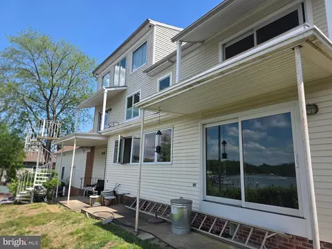 Exterior - 145 Edgewater Dr, Edgewater, MD 21037 photo 21 of 46