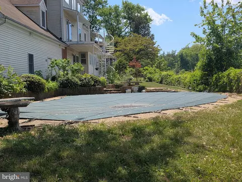 Exterior - 145 Edgewater Dr, Edgewater, MD 21037 photo 23 of 46