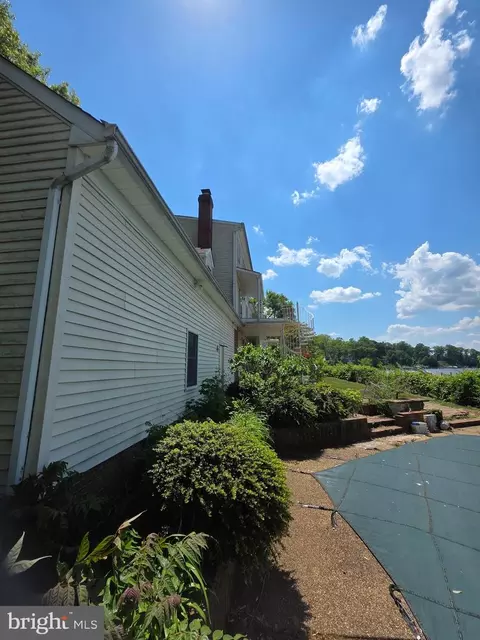 Exterior - 145 Edgewater Dr, Edgewater, MD 21037 photo 16 of 46