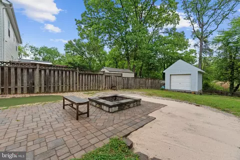 Exterior - 243 Mallard Dr, Pasadena, MD 21122 photo 6 of 8