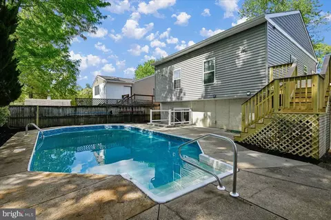 7784 Lakeland Ave, Pasadena, MD 21122