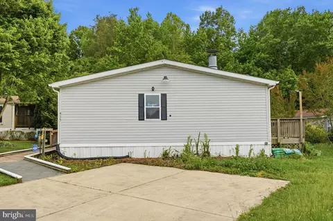 415 Dutch Dr, Lothian, MD 20711 photo 3