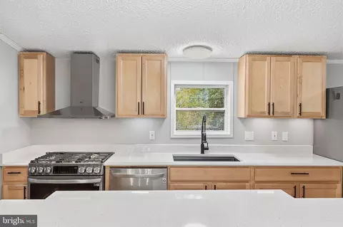 415 Dutch Dr, Lothian, MD 20711 photo 17
