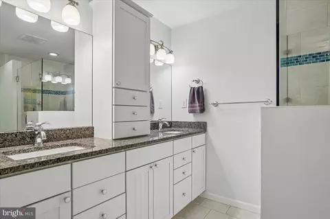 Bath - 726 Hillcrest Dr, Annapolis, MD 21409 photo 1 of 3