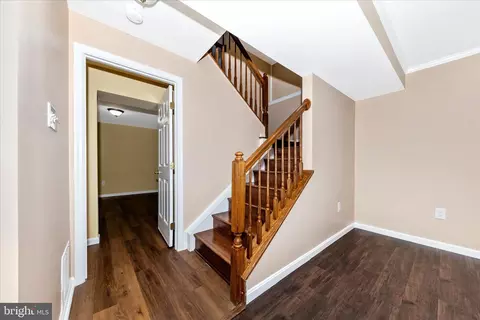 Entry Way - 8232 Lyndhurst St, Laurel, MD 20724 photo 5 of 5