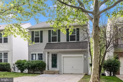 Exterior - 8232 Lyndhurst St, Laurel, MD 20724 photo 3 of 6