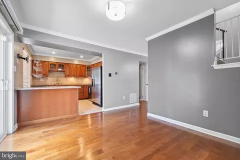 8083 Pendragon Way, Pasadena, MD 21122 photo 9