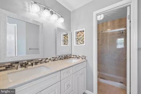 8083 Pendragon Way, Pasadena, MD 21122 photo 12