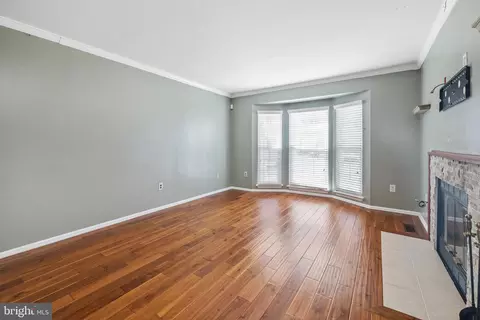 8083 Pendragon Way, Pasadena, MD 21122 photo 4