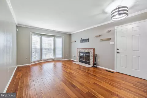 8083 Pendragon Way, Pasadena, MD 21122 photo 3