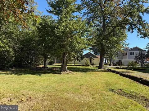 846 Walnut Ave, North Beach, MD 20714
