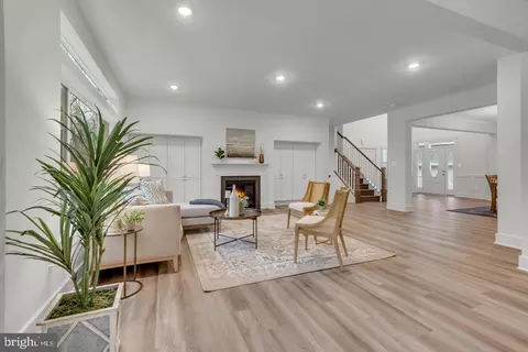 Living - 6607 Lost Fox Ln, Hanover, MD 21076 photo 4 of 6